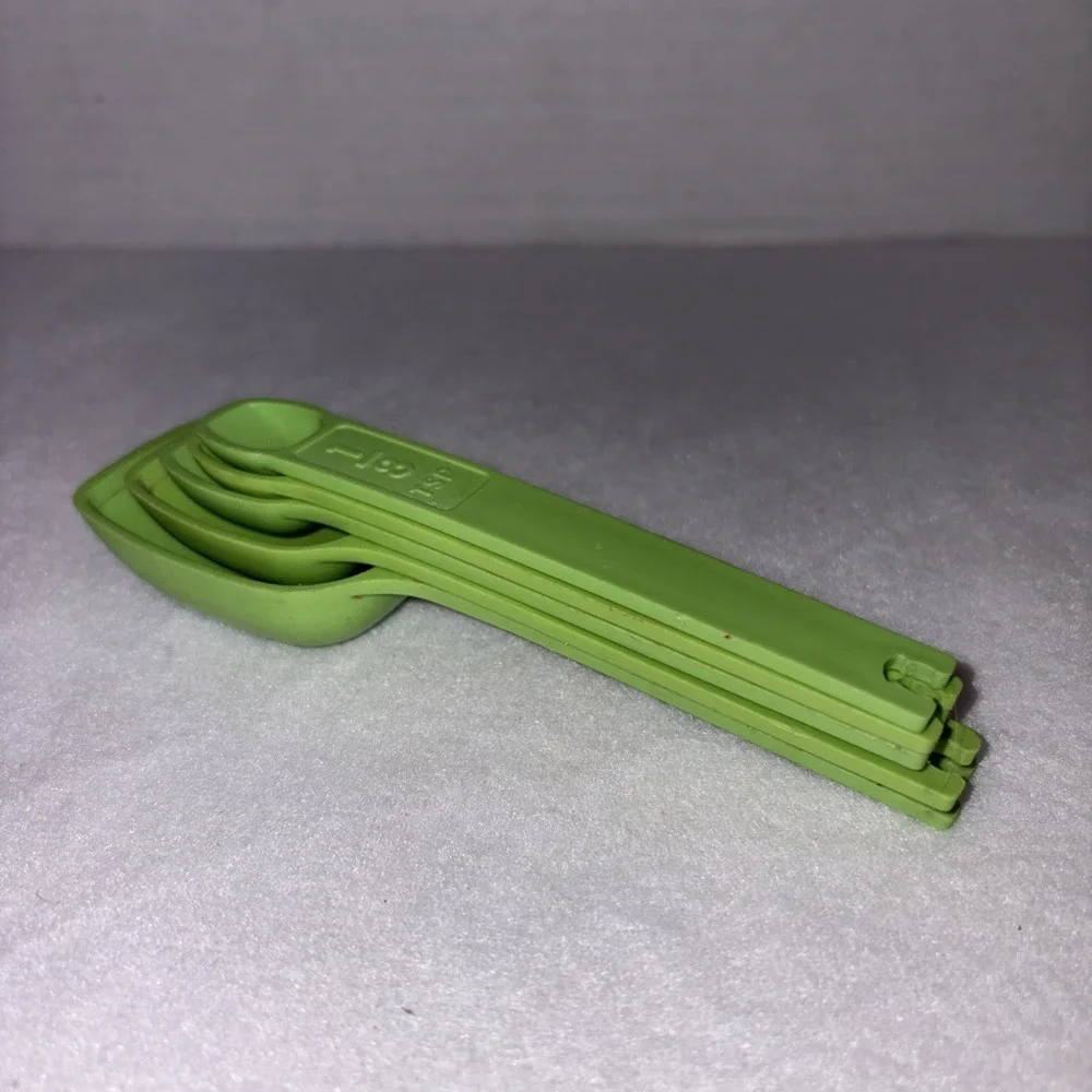 Tupperware Nesting Measuring Spoons Vintage Green Spoons No Keeper Ring Nesting